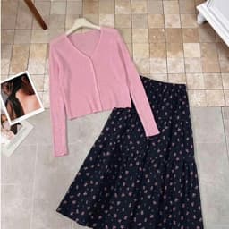 Set áo thun tăm cài nút tay dài và chân váy maxi xoè 8