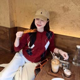 𝟏𝟒𝐚𝐦.𝐬𝐭𝐮𝐝𝐢𝐨 | Áo Cardigan Len Nữ Họa Tiết Quả Trám Đỏ Đô Cổ Tròn Phong Cách Hàn Quốc Mặc Thu Đông Giáng Sinh 5
