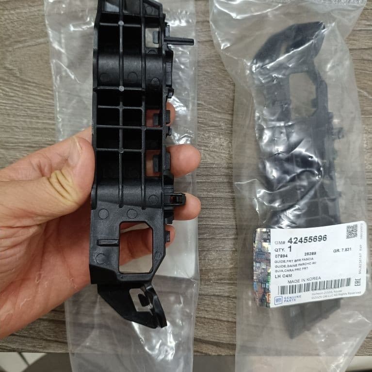 Giá cài ba đờ xốc trước Fadil hàng chính hãng GM