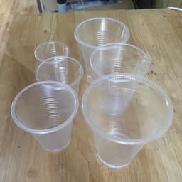 300 cốc nhựa dùng 1 lần có nắp/không nắp tiện lợi giá rẻ 2