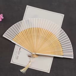 Quạt Xếp Cổ Trang Cầm Tay Hoa Văn Thanh Lịch, Quạt Gấp Phong Cách Trung Hoa, Quạt Múa Chụp Ảnh 33x18cm 5