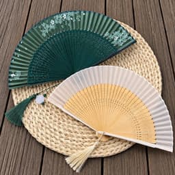 Quạt Xếp Cổ Trang Cầm Tay Hoa Văn Thanh Lịch, Quạt Gấp Phong Cách Trung Hoa, Quạt Múa Chụp Ảnh 33x18cm 2