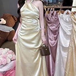 Váy lụa cổ yếm dự tiệc sang chảnh, váy lụa tôn dáng 7