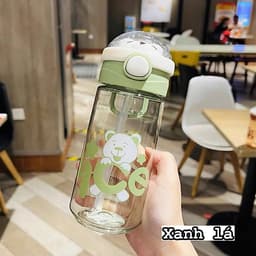 Bình nước gấu 650ml an toàn cho bé, chất liệu nhựa PC bền đẹp, lý tưởng cho đi học. 7