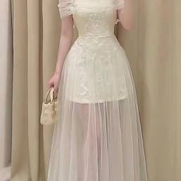 ĐẦM REN BẸT VAI PHỐI LƯỚI XOÈ 5