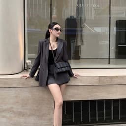 (Dmina) Set Áo Vest Nữ Tay Dài Kèm Chân Váy A Dáng Ngắn kẻ sọc sang chảnh - không kèm áo trong 4