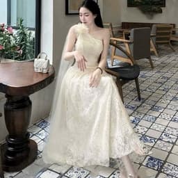 Váy Ren Dự Tiệc Đính Hoa Vai Dáng Dài xukadress 5