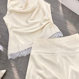 Set lụa kem cổ yếm xukadress sang chảnh 9
