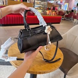 Túi Xách Nữ Dáng Chữ Nhật Khóa Kim Loại Trang Trí Hoa 3D Kèm Dây Đeo Chéo Phong Cách Thanh Lịch 9