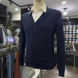 Áo len nam Owen màu xanh tím than hoạ tiết chìm cổ tim cài khuy cardigan regular fit ALD266505_NA 5