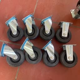 Bánh cao su đường kính 125mm, xoay cố định với khóa cho xe bánh mì, nước mía và xe đẩy hàng. 3