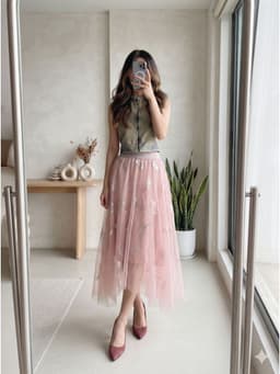 [2hand] Chân váy voan lưới 3 lớp thêu lông vũ hồng sen cạp chun freesize đến L 1