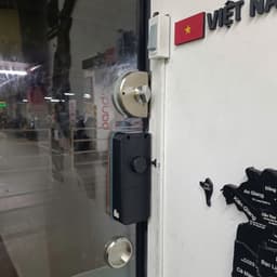 Khóa Điện Tử Cửa Kính Lùa KL02 TTLOCK THÔNG MINH TIẾNG VIỆT – Khóa Vân Tay Cửa Kính Cường Lực Trượt , Mã Số, Thẻ Từ 4