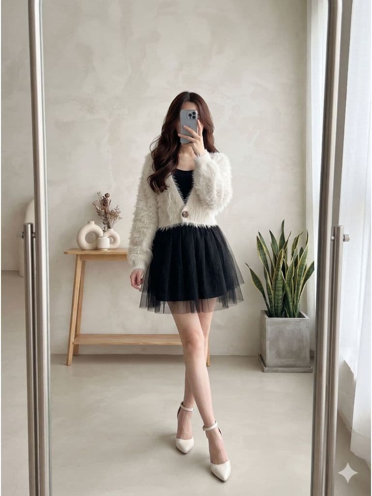 [2hand] Áo khoác len lông thỏ dáng croptop trắng 1 cúc freesize đến L