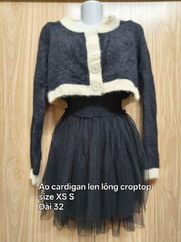 [2hand] Áo cardigan len lông dáng croptop đen phối kem size XS S 2