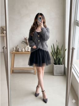 [2hand] Áo cardigan len lông thỏ xám đậm size S M 1