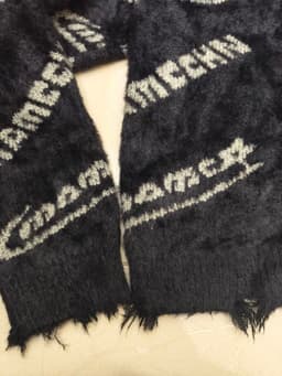 [2hand] Áo cardigan len lông thỏ đính ngọc đen chữ gấu áo kiểu rách size S M 5