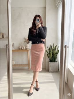 [2hand] Áo cardigan lông thỏ dáng croptop đen cúc nhỏ len gân mỏng có đệm cầu vai size S M 1