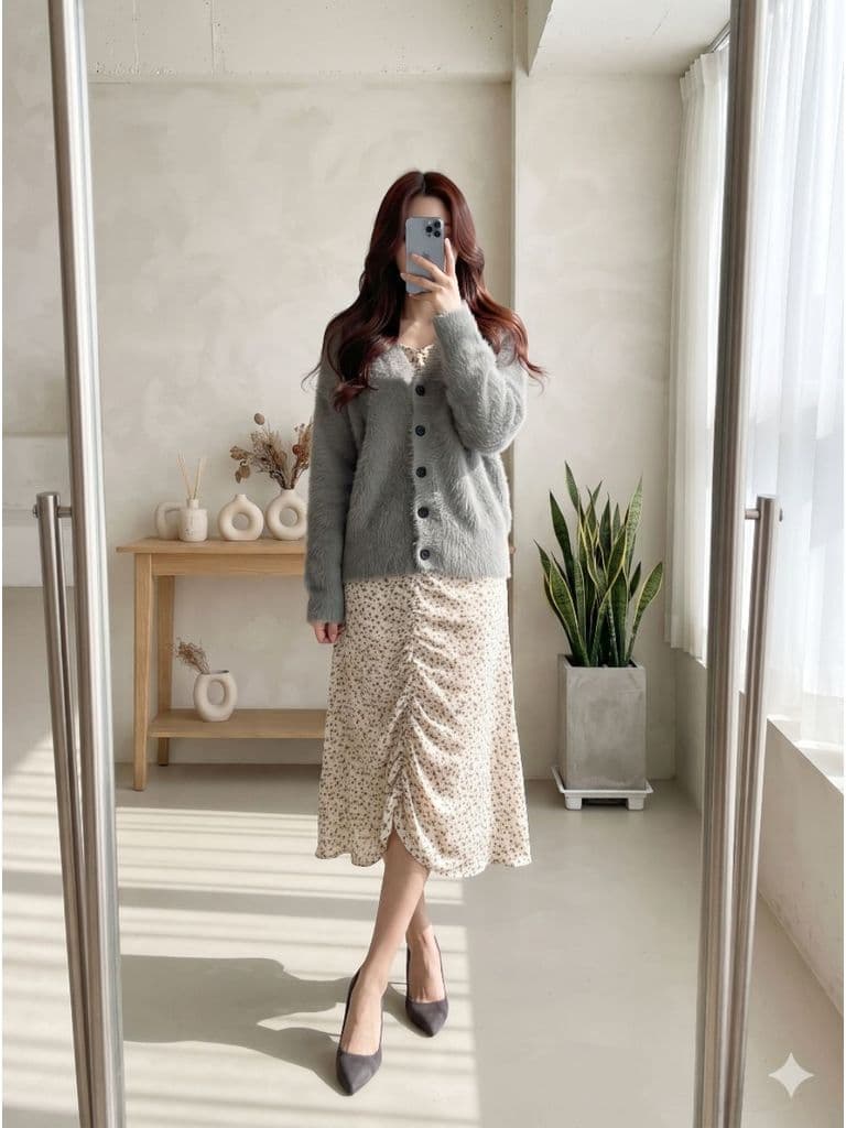 [2hand] Áo cardigan len lông thỏ xám cúc đen freesize đến 2XL
