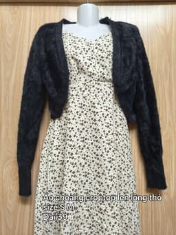[2hand] Áo choàng croptop len lông thỏ đen size S M 2