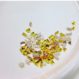 Đá đính móng nail nhiều màu, mix hình tim sao giọt nước, đế bạc – Gói khoảng 100 viên 3