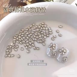 Đá nail giọt nước nhiều màu 3x4mm, đính hoa 5 cánh trang trí móng – Gói 50 viên 3