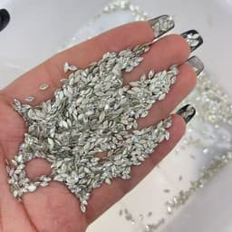 Đá nail hình lá nhọn trắng trong, đính hoa trang trí móng – Gói 50 viên 2