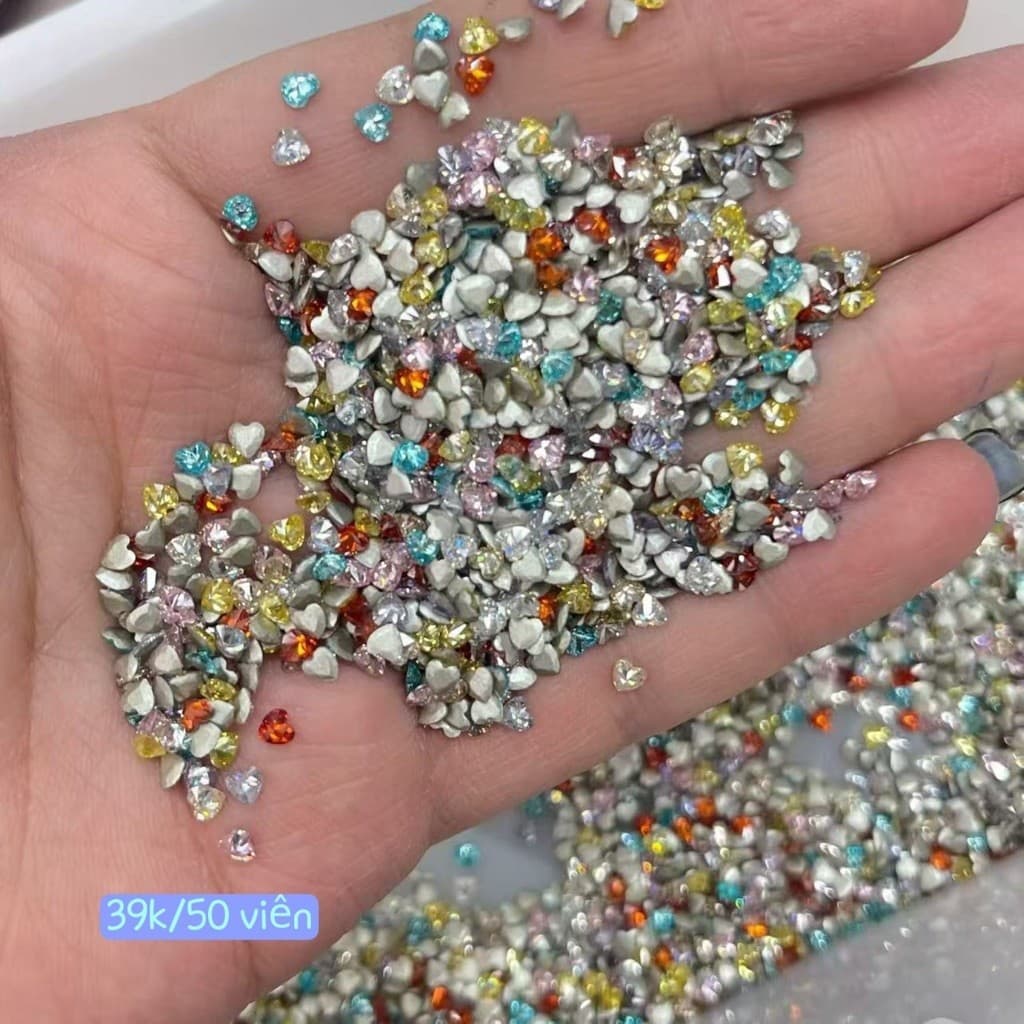 Đá nail hình trái tim mini đa sắc, đá đính trang trí móng – Gói 50 viên