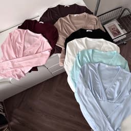 Áo Thun Nữ Cổ V Viền Tay Dài Ôm Dáng Chất Thun Rip Lụa Nhiều Màu 2