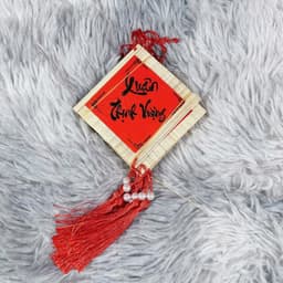 mành tre giấy đỏ in chữ thư pháp mini treo cây, cành đào, cành mai, trang trí Tết... - Xinh Decor 4