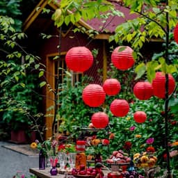 Đèn lồng giấy đỏ trang trí tết trung thu, sự kiện, lễ hội, khu du lịch, đền chùa giá rẻ nhiều kích thước - Xinh Decor 8