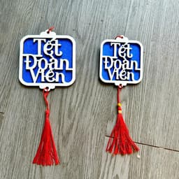 Combo 5 Thẻ Gỗ Liễn Gỗ Treo "Tết Đoàn Viên" Vải Dạ Tua Rua 2 Size 8.5x9.5cm và 6.5x8cm Decor Tết - Xinh Decor 2