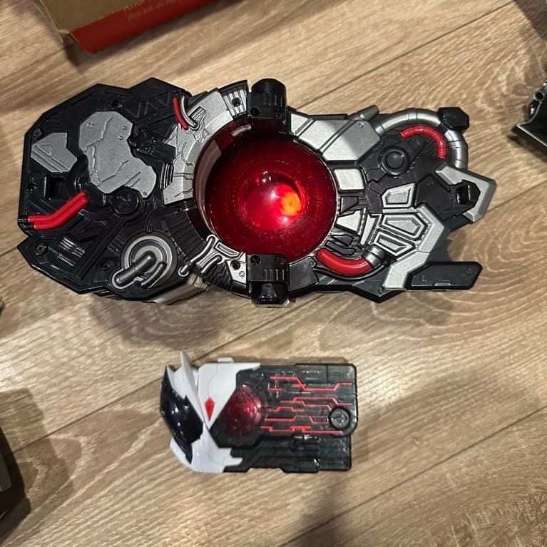 Đồ chơi Kamen Rider Ark bootleg Siêu nhân Mặt nạ đã mod sạc key