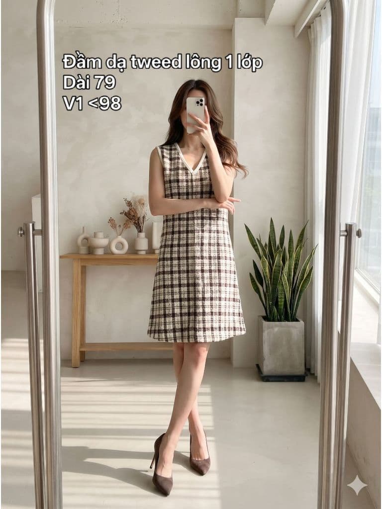 [2hand] Đầm dạ tweed lông sát nách kẻ nâu 1 lớp size L XL
