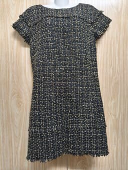 [2hand] Đầm dạ tweed cộc tay đen dệt kim tuyến vàng khoá kéo sau màu vàng có lớp lót size S 3