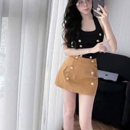 Áo ba lô nữ màu đen dáng ôm nút kim loại cổ tròn phong cách thời trang 2
