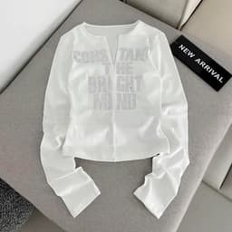 Áo thun nữ tay dài cổ tròn chữ đá màu đen phong cách thường ngày 7