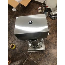 Máy đùn xúc xích,lạp xưởng chạy điện, máy Nhồi lòng dồi loại 15L Chất liệu inox không rỉ, nhiều cỡ ống đùn 4