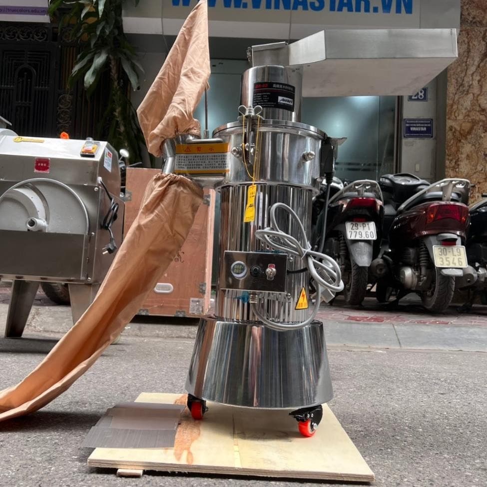 Máy Xay Nghiền Dược Liệu 6 Búa Đập AK-45 , Máy Xay Thuốc Bắc , Tam Thất, Hà Thủ Ô, Nghệ. BH 1 năm.
