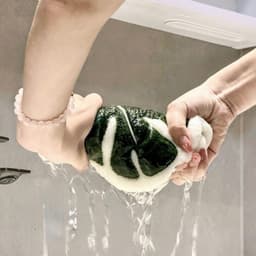 Khăn Lau Tay Treo Tường Hình Lá Cây Xinh Xắn Thấm Hút Tốt (SI LE) 2