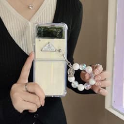 [CÓ SẴN] Ốp Z Flip 4 - Z Flip 3 - Z Flip3 - FLIP4 5G chống sốc tag Pr4da kèm dây hạt chuỗi phối màu xinh xắn năng động 7