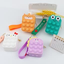 Móc chìa khoá kết hợp túi ví silicon đựng tiền trò chơi pop it giảm căng thẳng 3 chức năng trong 1 3