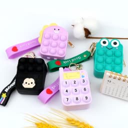 Móc chìa khoá kết hợp túi ví silicon đựng tiền trò chơi pop it giảm căng thẳng 3 chức năng trong 1 2