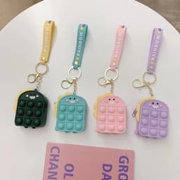Móc chìa khoá kết hợp túi ví silicon đựng tiền trò chơi pop it giảm căng thẳng 3 chức năng trong 1 8
