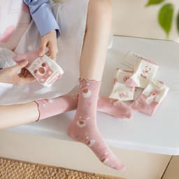 Tất Vớ Nữ Cao Cổ Họa Tiết Gấu Dâu Tây Màu Hồng Dễ Thương  5