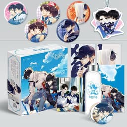 Combo standee đu quay Nguy trang học tra BL nhiều loại hộp quà tặng có huy hiệu vòng tay banner trang trí xinh xắn 3