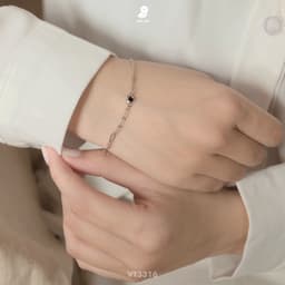 Vòng Tay Phụ Kiện NHÀ CÚ Dây Xích Kiểu Tim Đính Đá Màu Bạc Cá Tính 3316 4