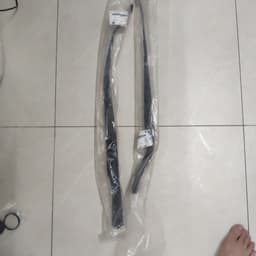 Cần gạt mưa sắt xe Captiva 2007-2018 hàng chính hãng GM 25911765- 25911767 2