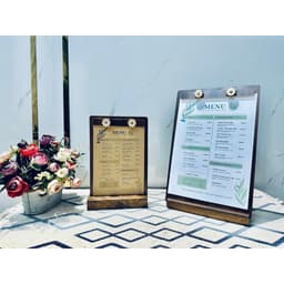 Bảng menu gỗ để bàn bằng Plywood phủ melamine màu gỗ óc chó - đế gỗ Wenge  [KHẮC LOGO MIỄN PHÍ] 3