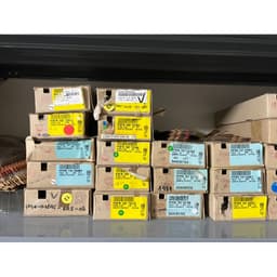 [ 100 con ]  Điện trở chân đồng 1W 5% 0.47r 0.68r 1r 1r8 3r3 10r 120r 150r 330r 560r 820r 1k5 1k8 2k2 3k3 7k5 . dây đứng 9